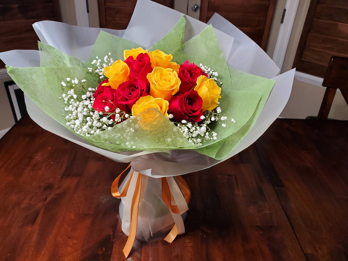 Rose Garden / Fresh Cut Flowers