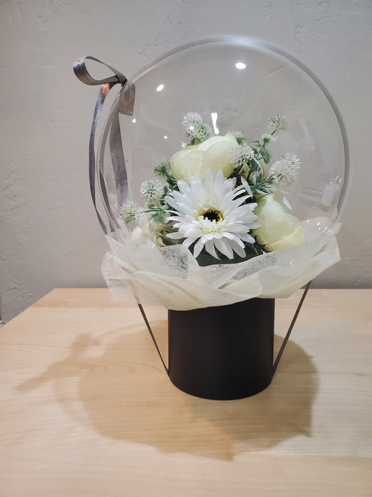Eternal / Flower Bouquet Balloon/White