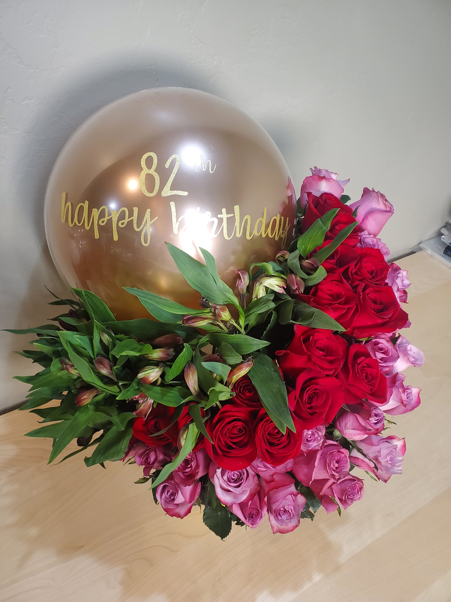 Balloon and Stems In Style / 3 Dozens Fresh Cut Flowers with Balloon