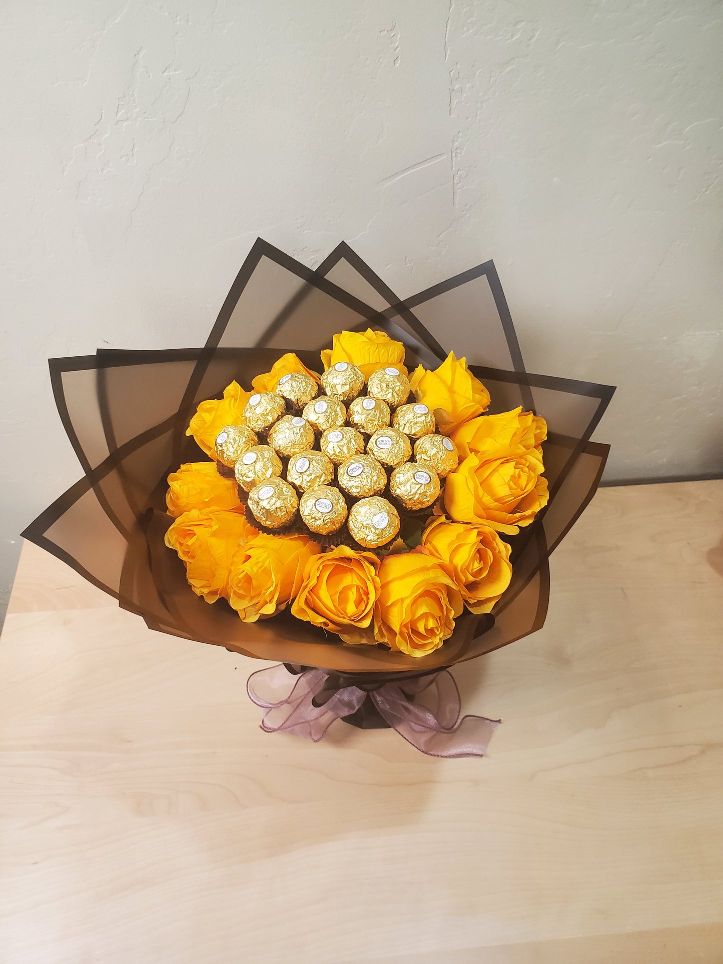 Yellow Flowers and Ferrero Rocher Chocolates Bouquet / Fresh Cut Flowers