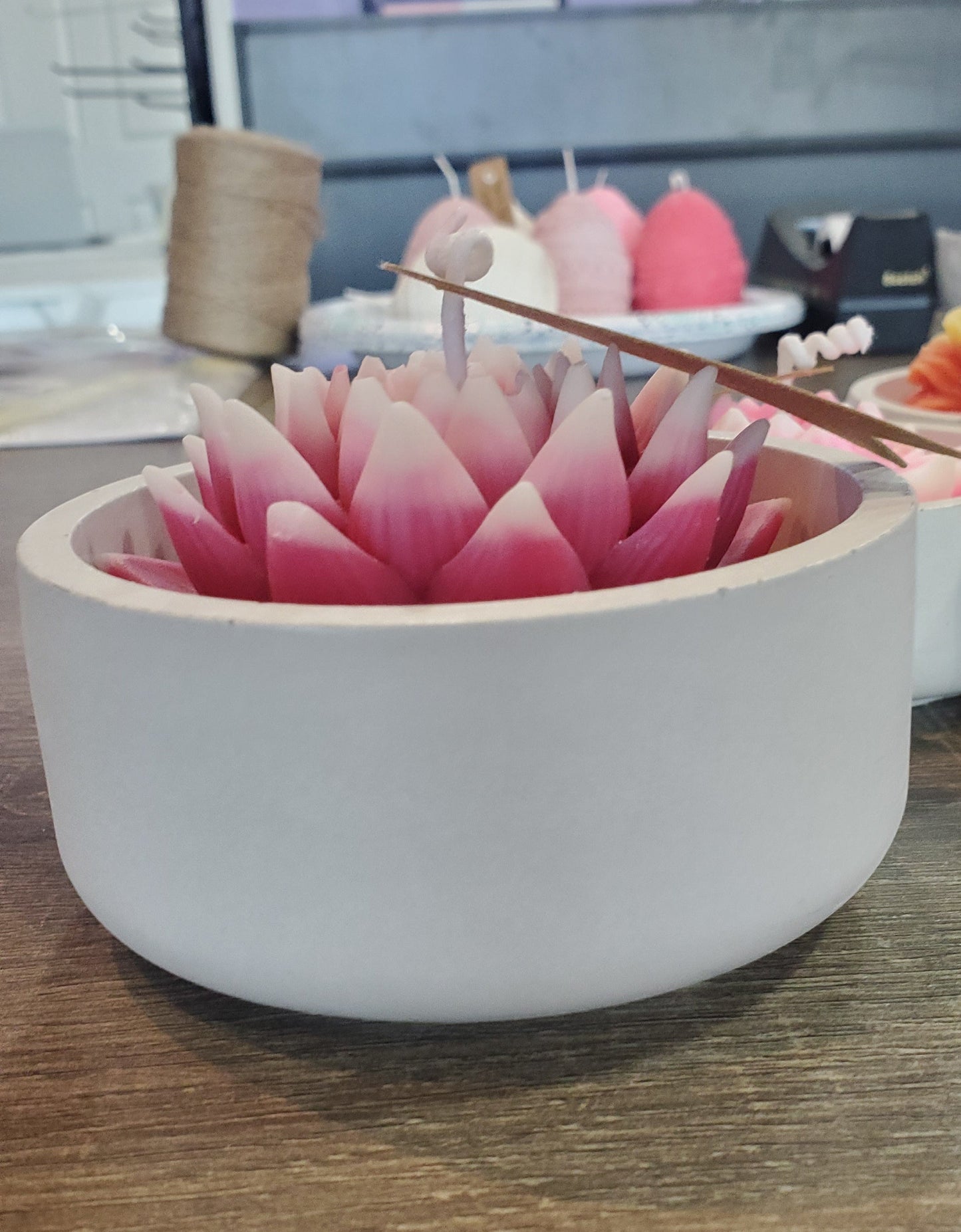 Big Elegant Flower Candle on Hose Made Concrete Vessel
